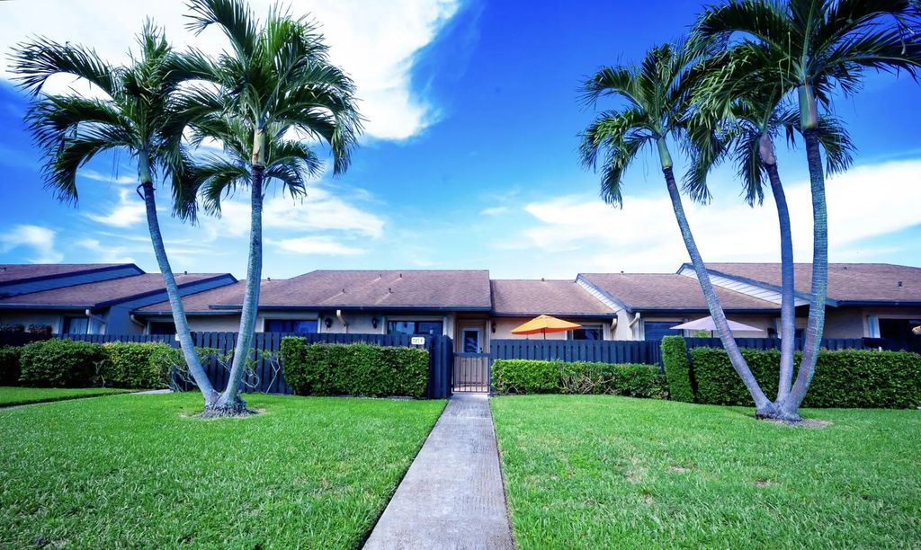 727 Sunny Pine  Way #f, Greenacres