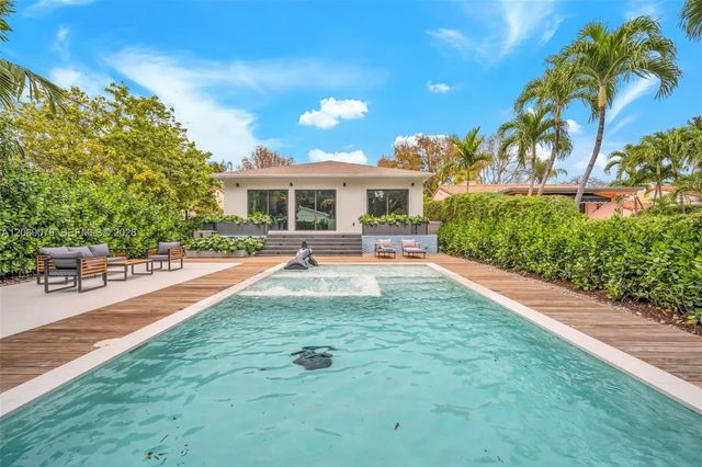 4 of 69 - 1430 Sw 18th Street, Miami, FL