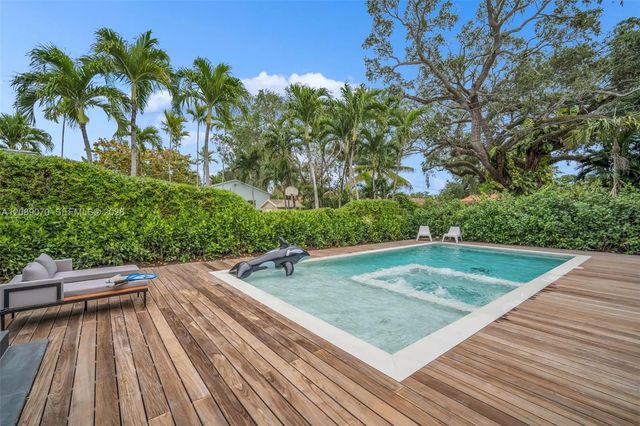 5 of 69 - 1430 Sw 18th Street, Miami, FL