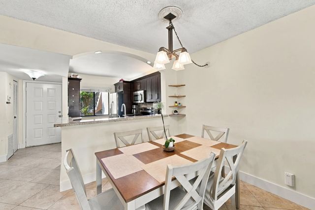 4 of 28 - 6585 Somerset Drive #102, Boca Raton, FL
