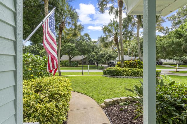 5 of 37 - 129 38th Court, Vero Beach, FL
