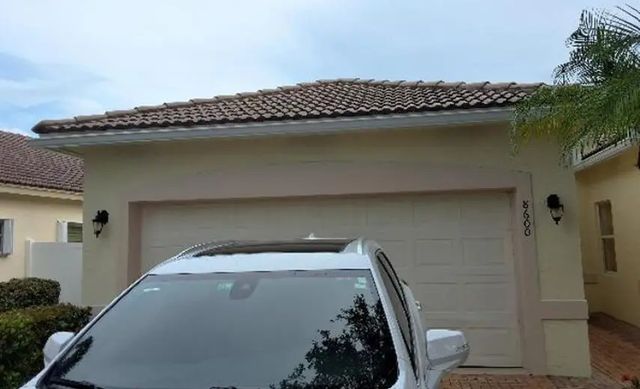4 of 10 - 8600 Pine Cay, West Palm Beach, FL