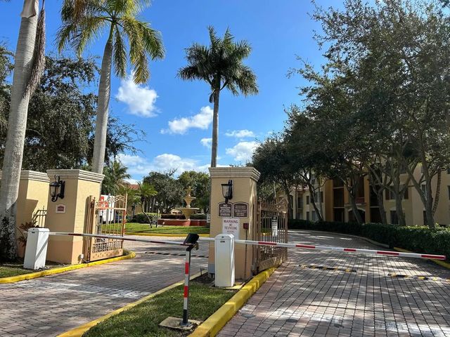 2 of 38 - 4041 San Marino Boulevard #105, West Palm Beach, FL