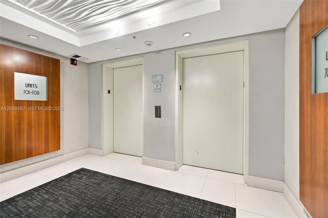 3 of 27 - 41 Se 5th Street #710, Miami, FL