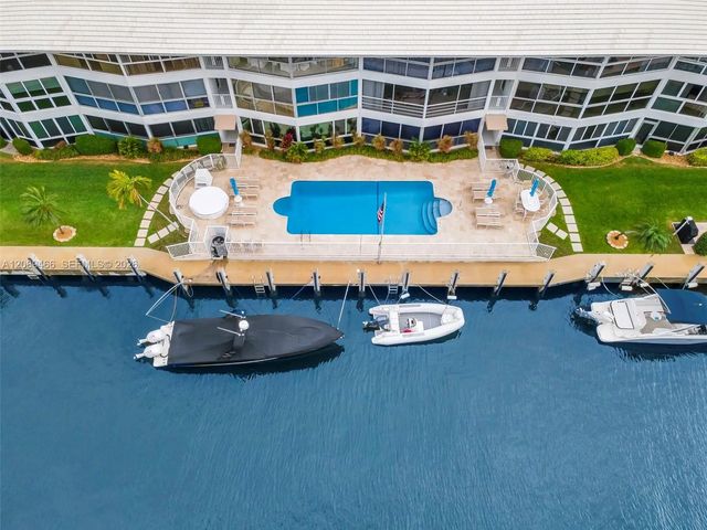 2 of 31 - 3050 Ne 48th Street #208, Fort Lauderdale, FL