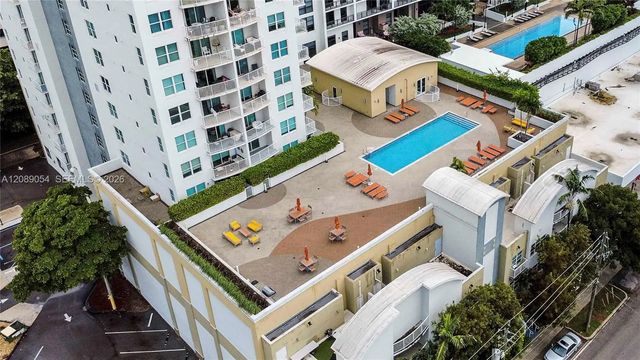 2 of 17 - 3180 Sw 22nd Terrace #604, Miami, FL