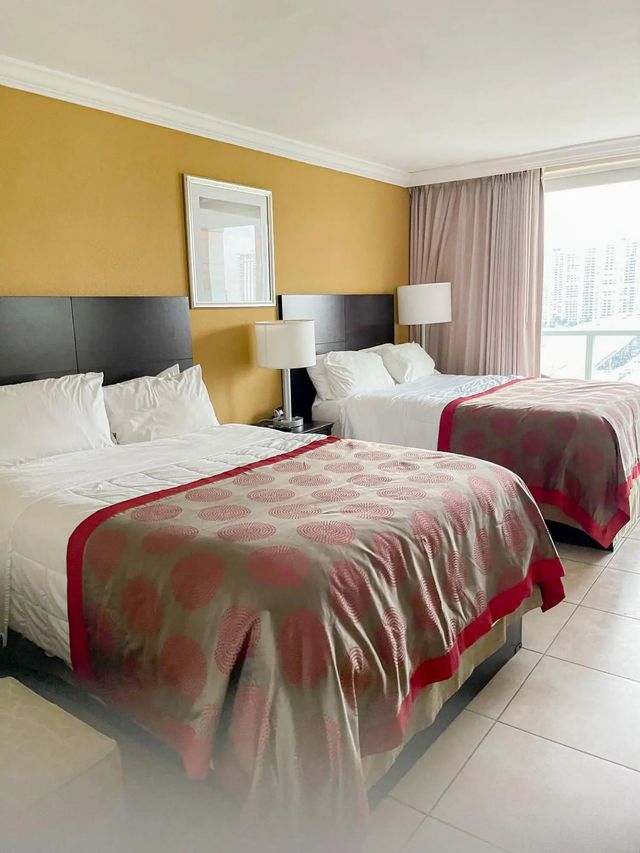 2 of 12 - 19201 Collins Avenue #1034, Sunny Isles Beach, FL