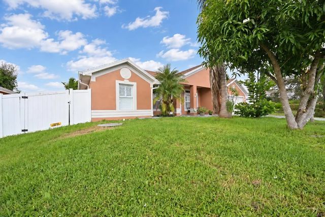 3 of 30 - 1392 Se Odonnell Lane, Port St. Lucie, FL