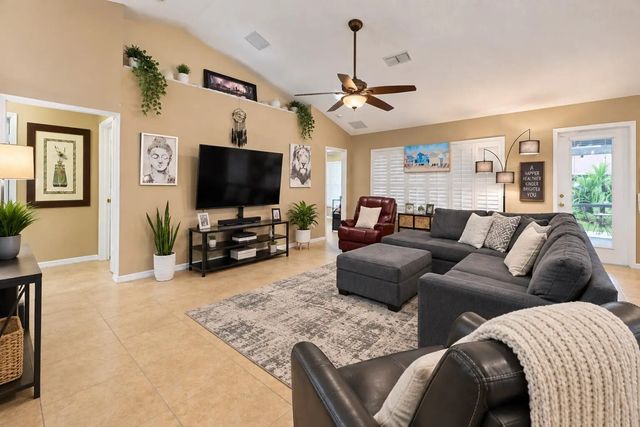 5 of 30 - 1392 Se Odonnell Lane, Port St. Lucie, FL