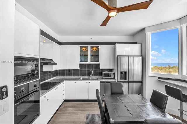 5 of 54 - 300 S Pointe Drive #809, Miami Beach, FL