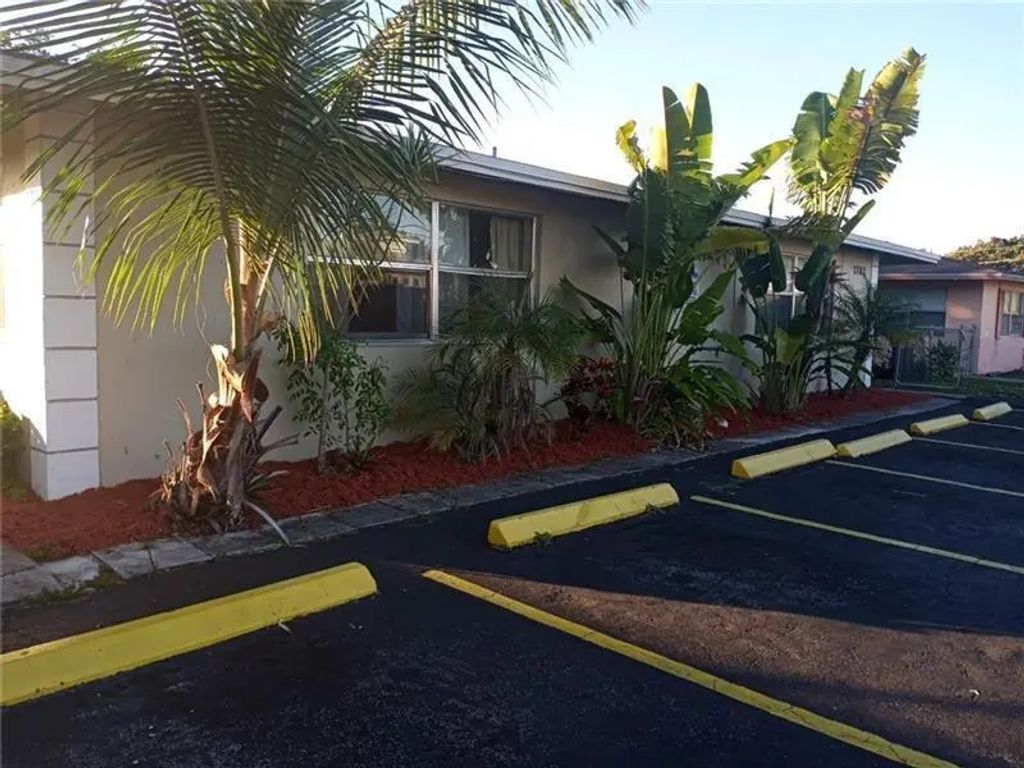 1783 Nw 55th Avenue, Lauderhill