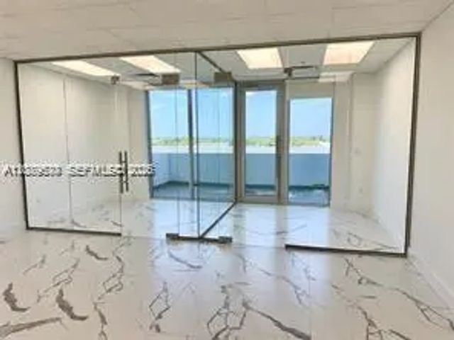 2 of 14 - 800 Se 4th Avenue #613, Hallandale Beach, FL