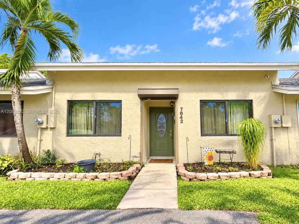 7642 Nw 38th Court, Sunrise