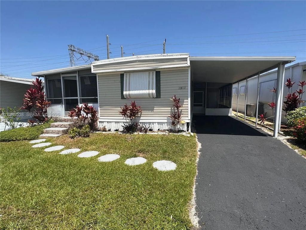 2957 Sw 54th Street, Dania Beach
