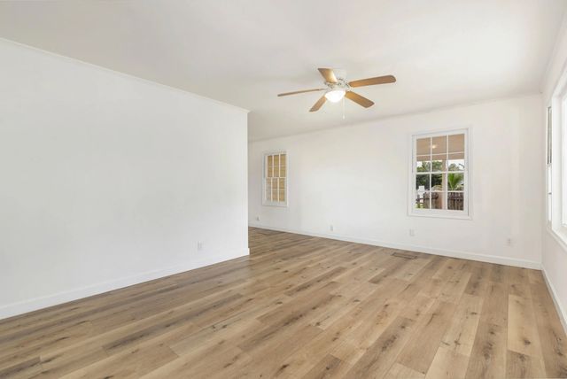 3 of 10 - 2518 N Genessee Avenue, West Palm Beach, FL