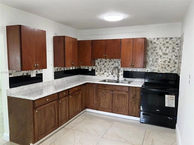 3 of 106 - 1740 Nw 90th Street, Miami, FL