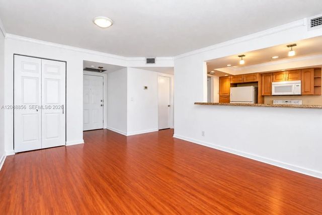 4 of 17 - 200 Leslie Drive #204, Hallandale Beach, FL