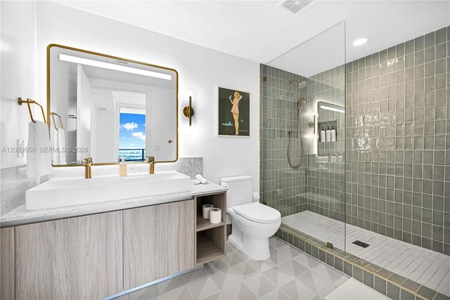 4 of 31 - 159 Ne 6th Street #4015, Miami, FL