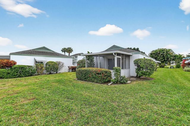 2 of 27 - 3060 Meridian Way N #8, Palm Beach Gardens, FL