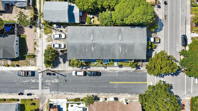 4 of 17 - 430 N J Street #1a, 2a, 3a, 4b, 5b, 6b, Lake Worth Beach, FL