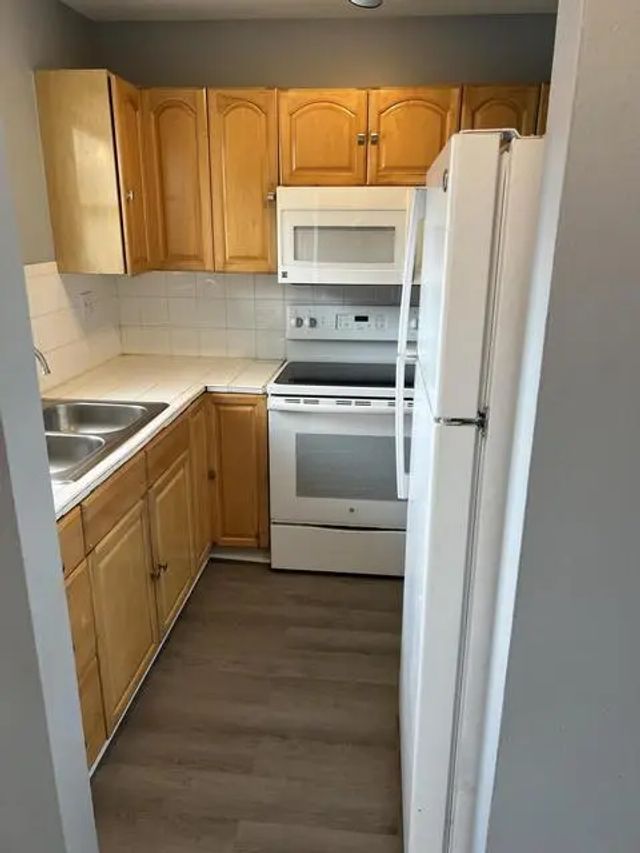 4 of 20 - 20 Sw 108th Avenue #f4, Sweetwater, FL