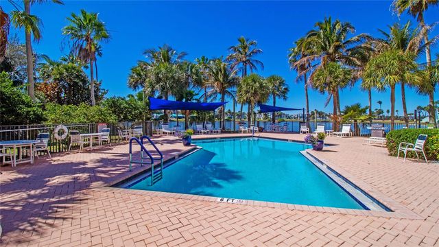 2 of 34 - 221 Ne Plantation Road #213, Hutchinson Island, FL
