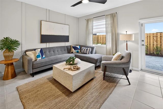 5 of 16 - 19476 Sw 336 Terrace, Miami, FL