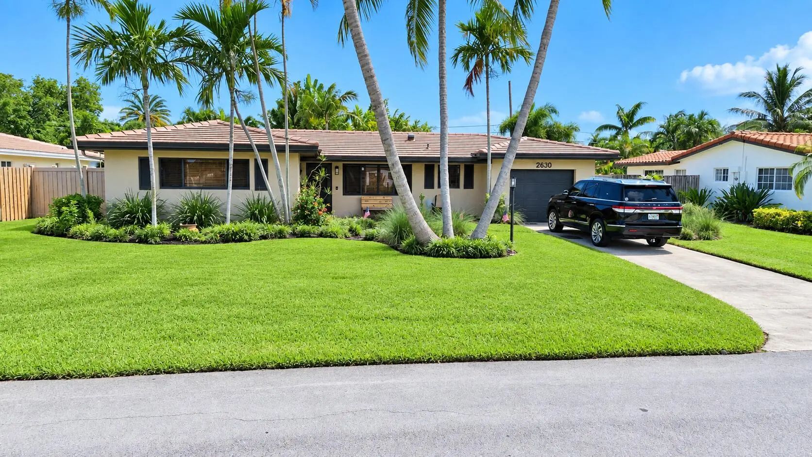 2630 Ne 53rd Court, Lighthouse Point