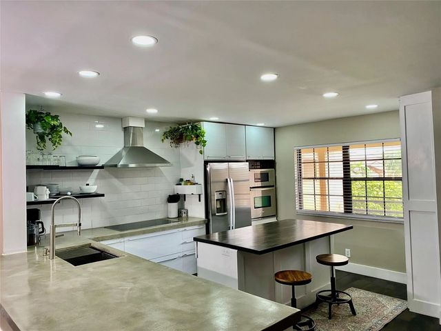 6406 Aspen Glen Circle #202, Boynton Beach