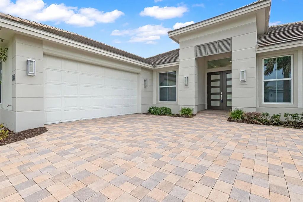 9323 Sw Pinnacle Place, Port St. Lucie