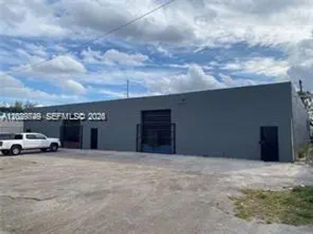 3520 Nw 51st Street, Miami