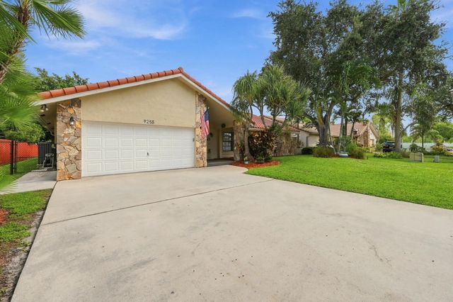 4 of 49 - 9255 Nw 18th Street, Plantation, FL