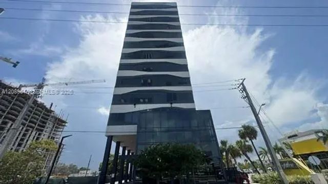 19790 W Dixie Highway #1209, Aventura