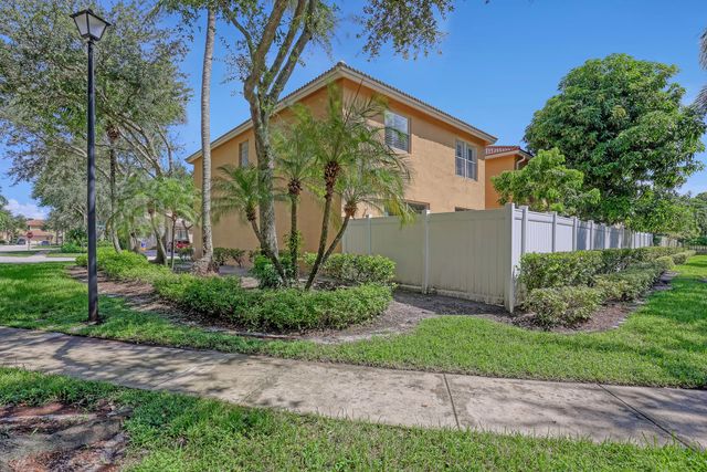 3 of 36 - 4493 Lake Tahoe Circle, West Palm Beach, FL