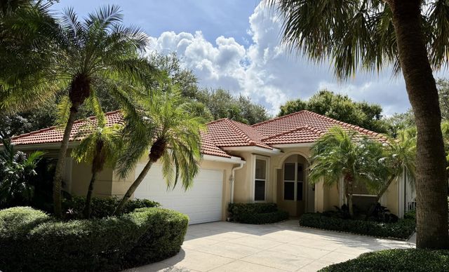100 Winter Club Court, Palm Beach Gardens