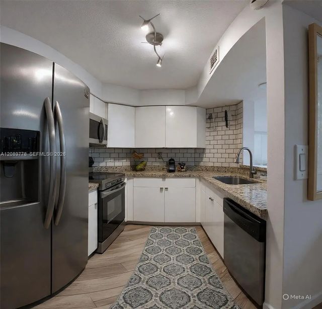 2 of 19 - 1661 Nw 81st Way #1661, Plantation, FL