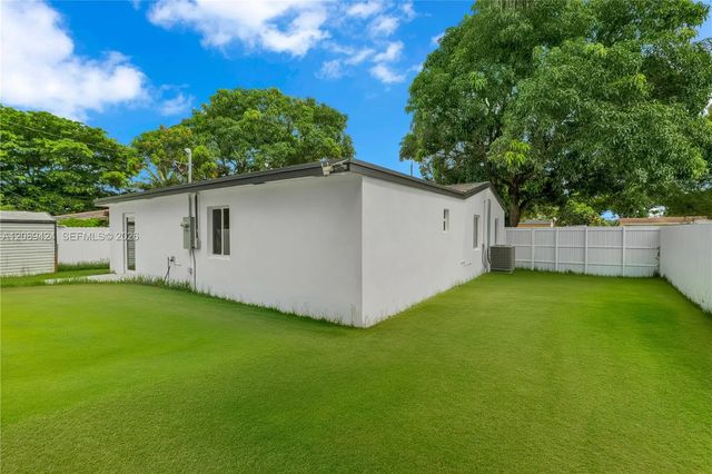 4 of 56 - 16400 Nw 17th Court, Miami Gardens, FL