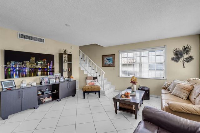 5 of 23 - 1300 W 53rd Street #20, Hialeah, FL