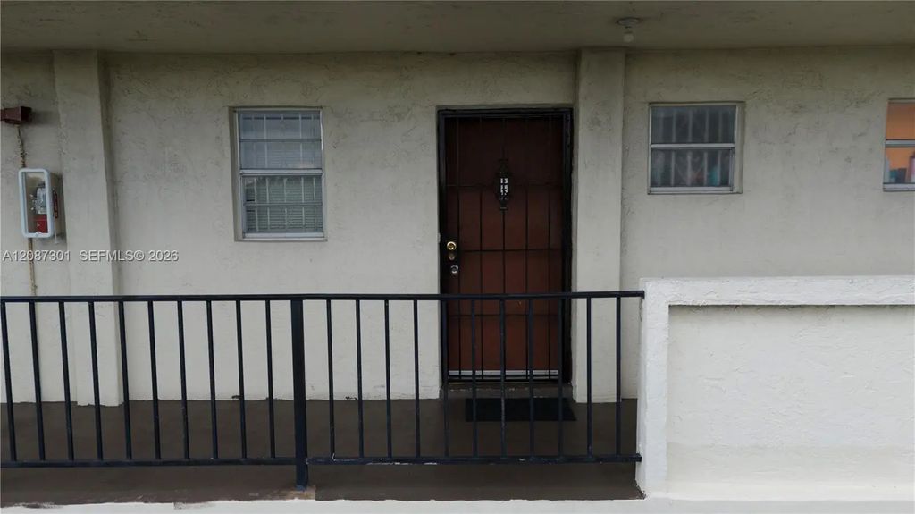 220 Sw 9th Avenue #518, Hallandale Beach