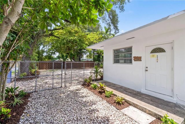 4 of 20 - 6936 Nw 3rd Avenue, Miami, FL