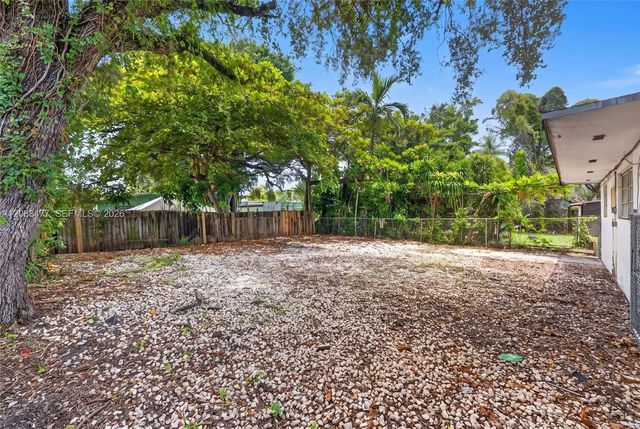 5 of 20 - 6936 Nw 3rd Avenue, Miami, FL
