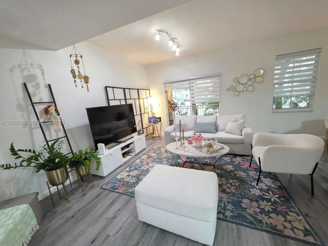 5 of 31 - 11403 Nw 89th Street #111, Doral, FL
