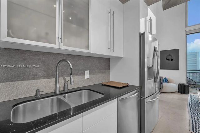 5 of 48 - 690 Sw 1st Court #2319, Miami, FL