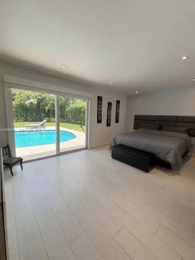 3 of 16 - 18700 Ne 21st Avenue, North Miami Beach, FL