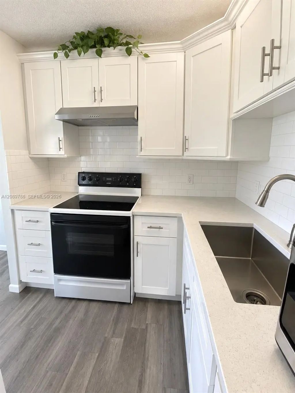 22 Se 3rd Terrace #24, Dania Beach