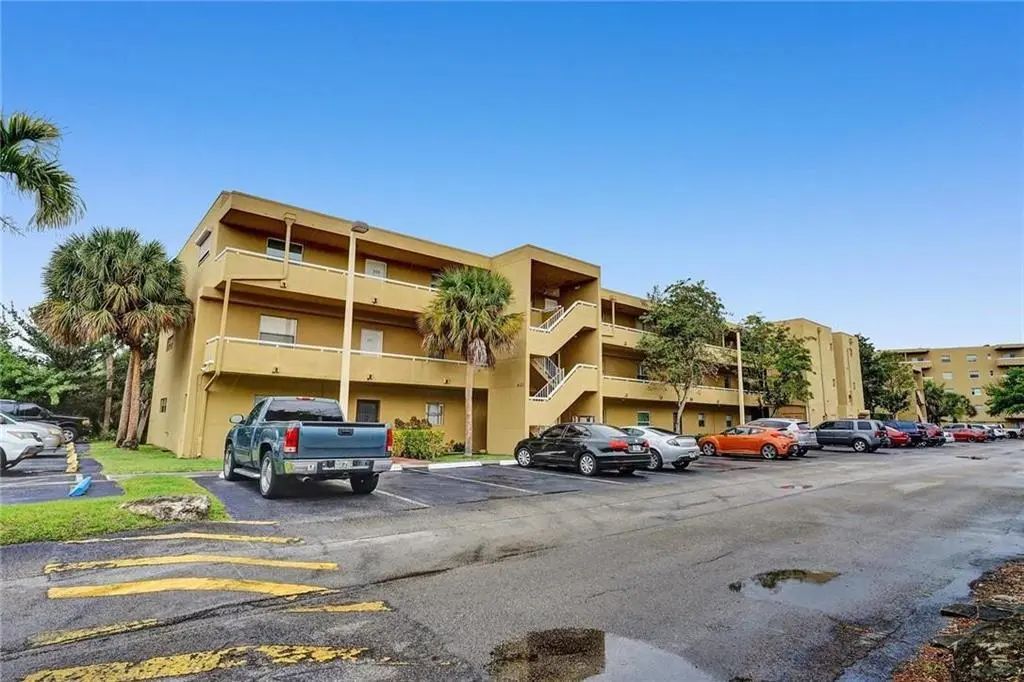 4131 Stirling #305, Dania Beach