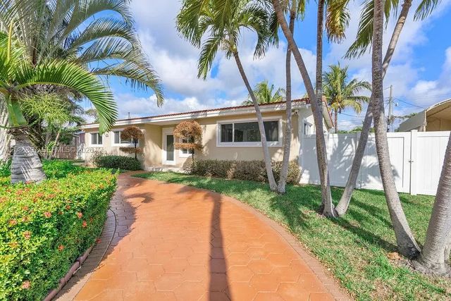 3 of 39 - 2475 Ne 214th Street, Aventura, FL