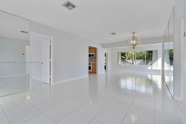 5 of 39 - 2475 Ne 214th Street, Aventura, FL