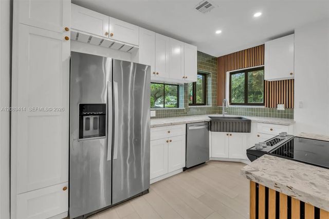 2 of 55 - 1224 N 26th Avenue, Hollywood, FL