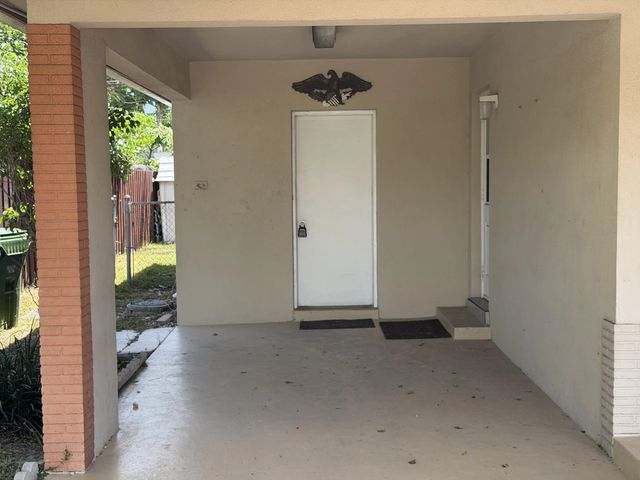 4 of 18 - 2924 Nw 9th Terrace, Wilton Manors, FL